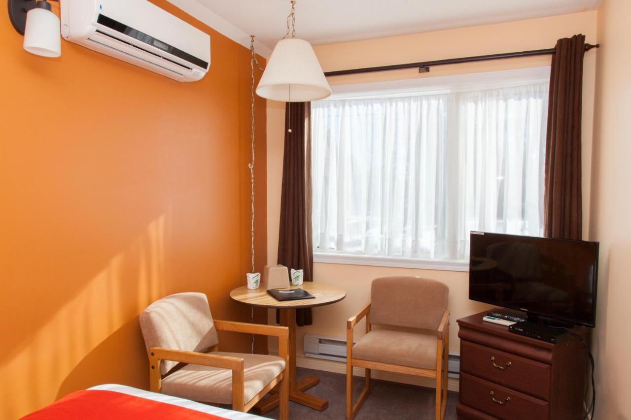 Hotel Robin Hood Grand Falls-Windsor Buitenkant foto