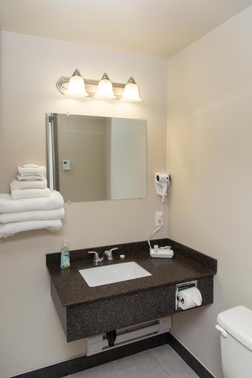Hotel Robin Hood Grand Falls-Windsor Buitenkant foto